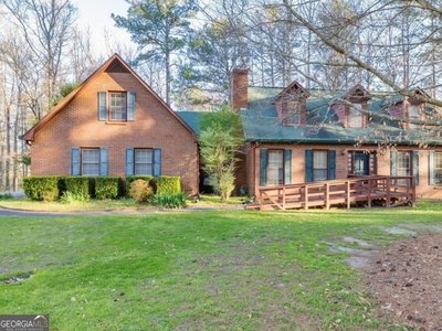 Home For Sale In Fayetteville, Georgia