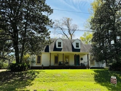Home For Sale In Natchez, Mississippi