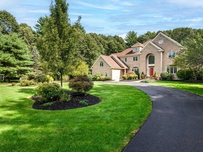Home For Sale In Topsfield, Massachusetts