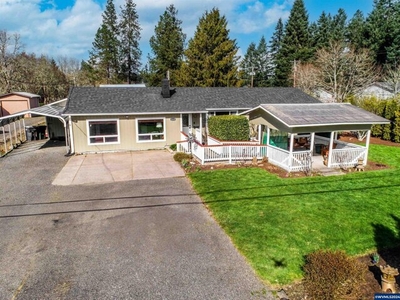Home For Sale In Veneta, Oregon