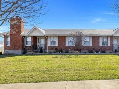 Home For Sale In Warrenton, Missouri