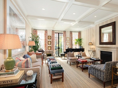 10 room luxury Townhouse for sale in New York