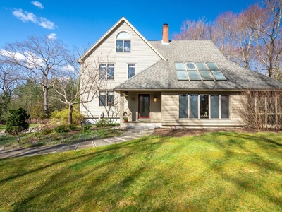 5 bedroom luxury Detached House for sale in Lincoln, Massachusetts