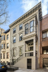 5 bedroom luxury Townhouse for sale in Brooklyn Heights, United States