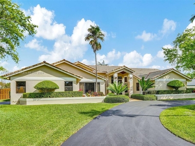 5 bedroom luxury Villa for sale in Miami, Florida