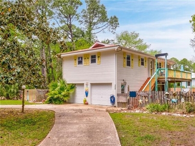 Home For Sale In Dauphin Island, Alabama