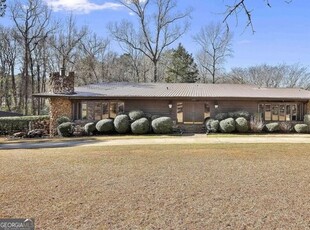 Home For Sale In Warm Springs, Georgia
