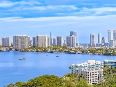 Luxury apartment complex for sale in North Miami Beach, United States