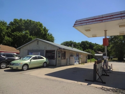 215 S Independence Ave, Dearing, KS 67340 - Retail for Sale