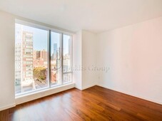 3 room luxury Apartment for sale in 1 WEST END AVENUE, #11C, NEW YORK, NY 10023, New York