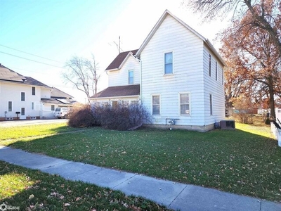 Home For Sale In Corydon, Iowa