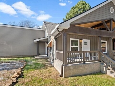 Home For Sale In Fayetteville, Arkansas