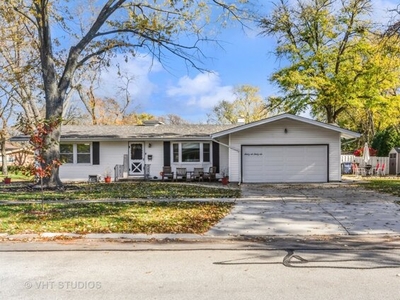 Home For Sale In Flossmoor, Illinois