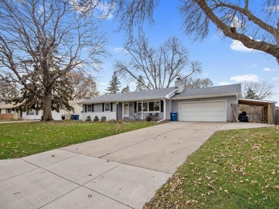 Home For Sale In New Brighton, Minnesota