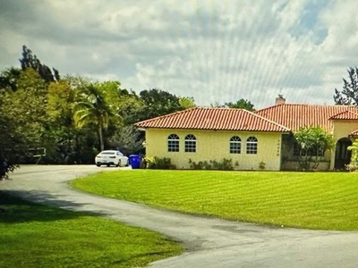 3 bedroom luxury Villa for sale in Southwest Ranches, Florida