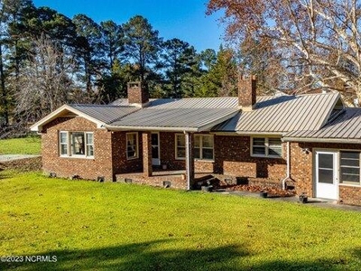 4 bedroom, Plymouth NC 27962