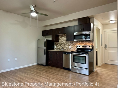 1721 SE Tacoma St., Portland, OR 97202 - Apartment for Rent