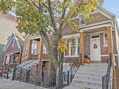 2121 W 23rd Place, Chicago, IL 60608