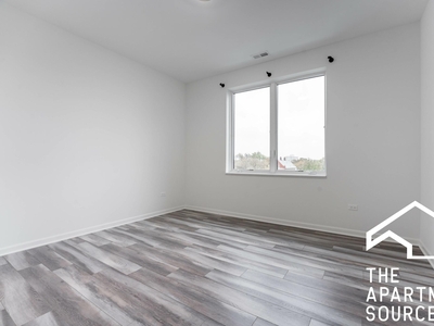 2535 West Fullerton Ave., Chicago, IL 60647 - Apartment for Rent