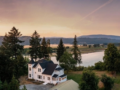 Luxury 6 bedroom Detached House for sale in Bonners Ferry, Idaho