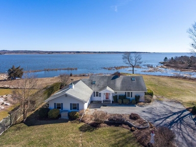 2 bedroom luxury House for sale in Old Saybrook, United States