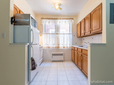 New York Room For Rent - 3 Bedroom apartment for a roommate in Brooklyn