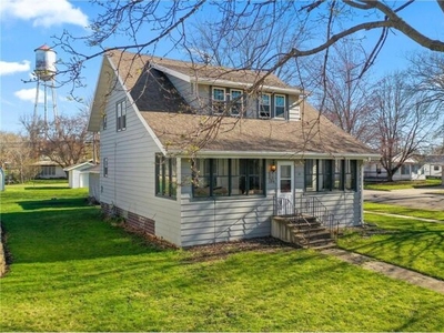 Home For Sale In Blooming Prairie, Minnesota