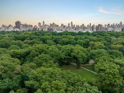 211 Central Park West 17G, New York, NY, 10024 | Nest Seekers