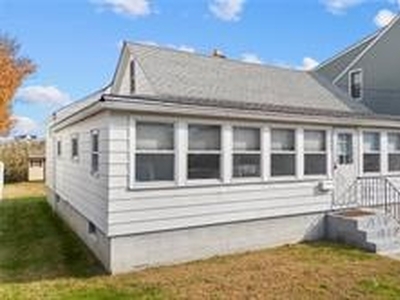 1047 Reef, Fairfield, CT, 06824 | 3 BR for rent, single-family rentals