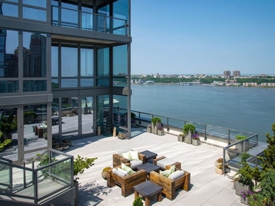 12 room luxury Apartment for sale in New York