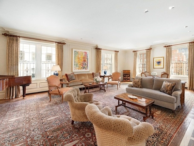 12 room luxury House for sale in New York