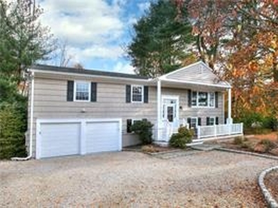 129 Compo South, Westport, CT, 06880 | Nest Seekers