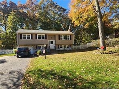 15 Maplewood, East Lyme, CT, 06333 | 4 BR for sale, single-family sales