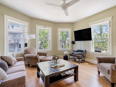 18 room luxury House for sale in Jamaica Plain, Boston, Massachusetts