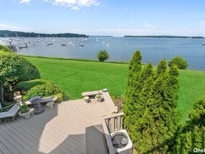2 Malcolms Landing, Northport, NY, 11768 | Nest Seekers