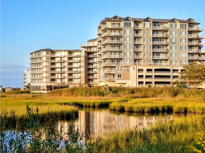 3 bedroom luxury Apartment for sale in Ocean City, Maryland