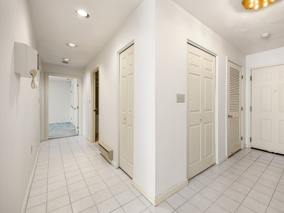4 room luxury Apartment for sale in Salem, Massachusetts