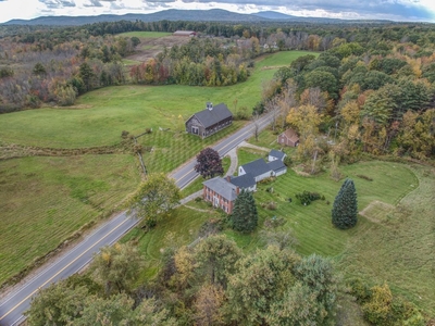 8 room luxury Detached House for sale in Francestown, New Hampshire