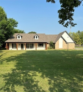 Home For Sale In Dale, Oklahoma