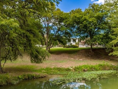 Home For Sale In Kerrville, Texas
