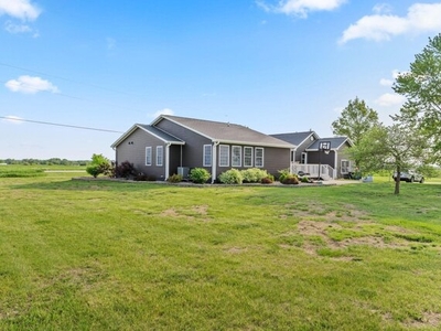Home For Sale In Muscatine, Iowa