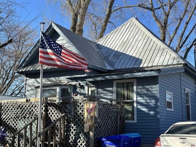 Home For Sale In Oelwein, Iowa