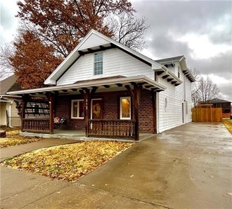 Home For Sale In Osawatomie, Kansas