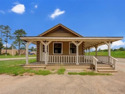 Home For Sale In Pinehurst, Texas