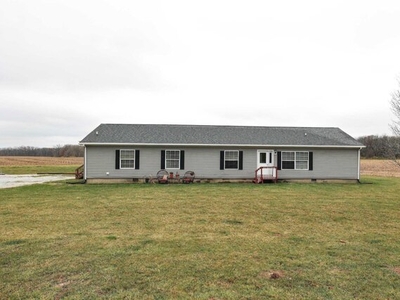 Home For Sale In Rushville, Illinois