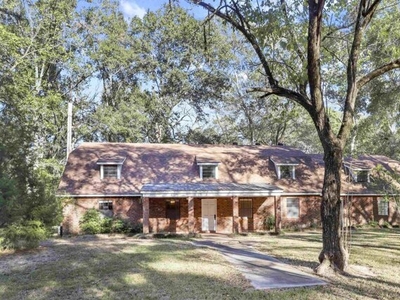 Home For Sale In Saint Francisville, Louisiana