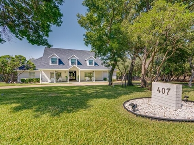 Home For Sale In Shavano Park, Texas