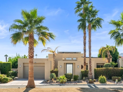 Luxury Detached House for sale in Cathedral City, California