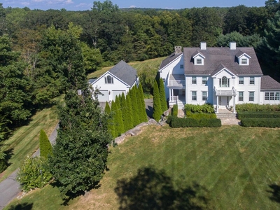 Luxury House for sale in Madison, Connecticut