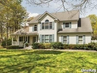69 Whipoorwill Lane, East Quogue, NY, 11942 | Nest Seekers
